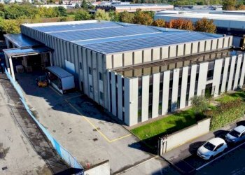 Facciata - Capannone via Sofocle, Agrate Brianza - foto 3