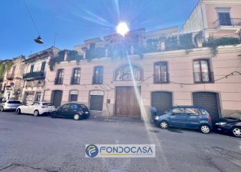 Foto 1 - Attività Commerciale Piazza Della Repubblica, Sant'Antimo - foto 1