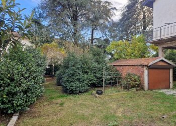 Giardino - Villa via Bordone Paris, 29, Induno Olona - foto 3