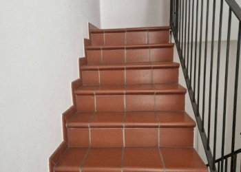 Scala - Villa via Bordone Paris, 29, Induno Olona - foto 12