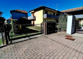 Foto 1 - Trilocale via Mazzini
 
2, Mornago - foto 1