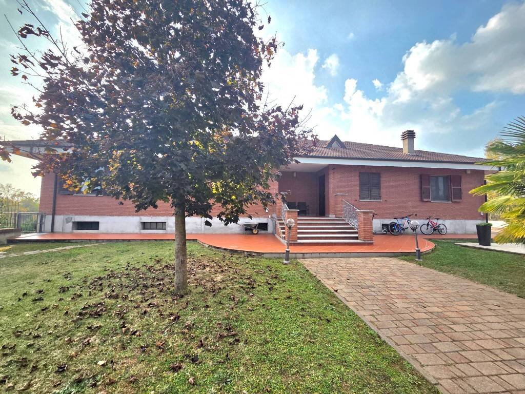 Giardino - Villa corso Torino, Asti - photo 2