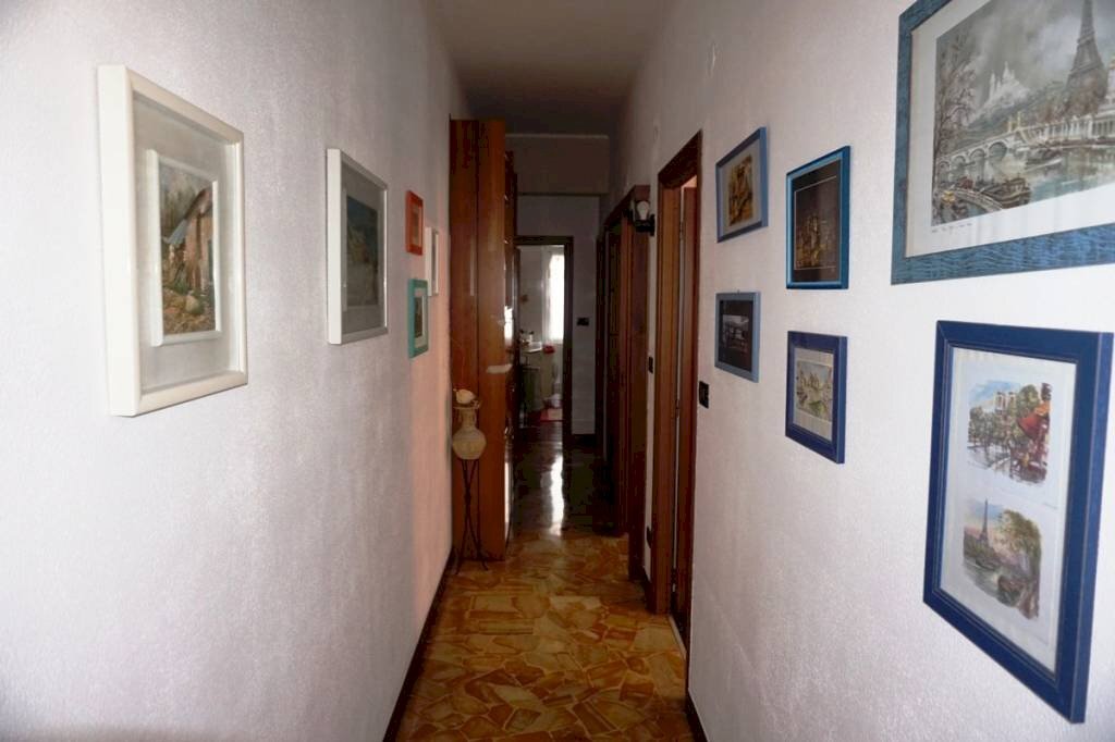 Corridoio - Trilocale via Generale Manfredo Fanti, 10, Genova (zona Sampierdarena) - foto 3