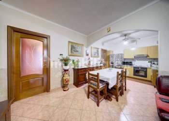 Salone - Three-room apartment via Rimini, 9, Torino - photo 7