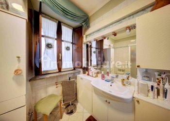 Bagno - Three-room apartment via Rimini, 9, Torino - photo 18