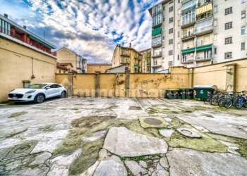 Posto macchina - Three-room apartment via Rimini, 9, Torino - photo 23