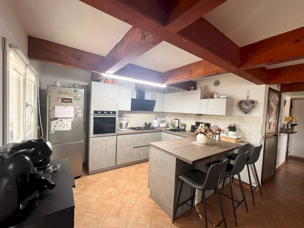 Cucina - Villa via Monte Mucrone, 8, Cerrione - foto 2