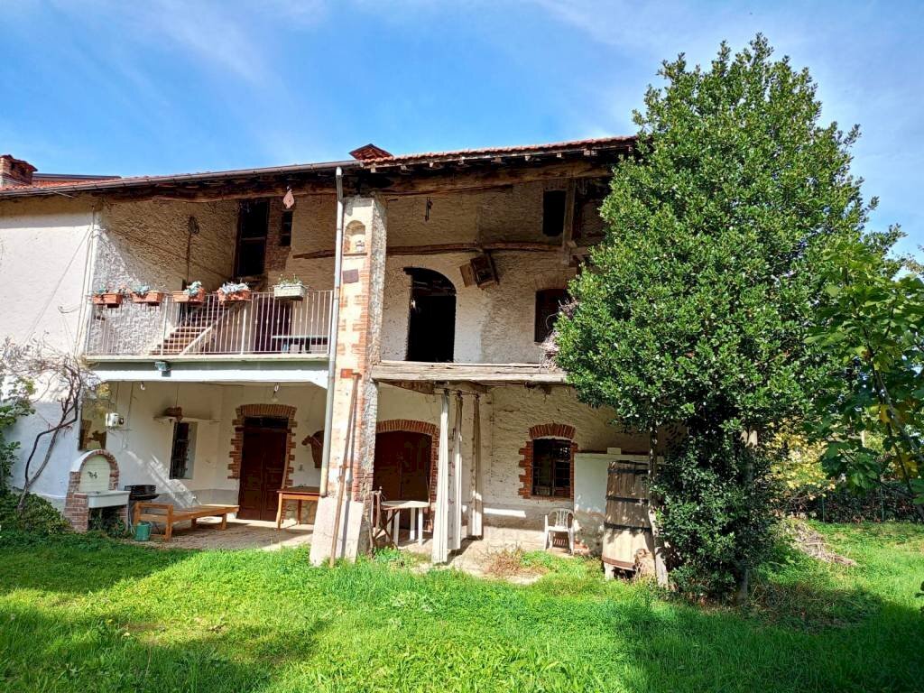 Facciata - Rustic via Castellar, 41/43, Boves - photo 1