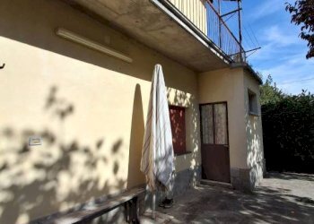 Facciata - Rustico via Castellar, 41/43, Boves - foto 9