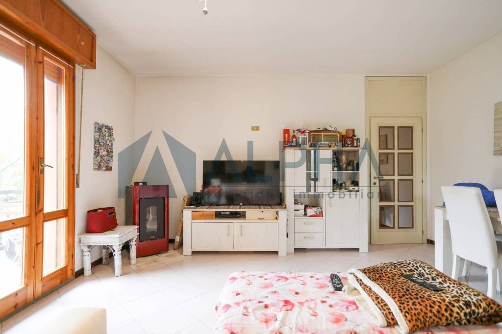 Salone - Two-room apartment via Pablo Neruda, Mercato Saraceno - photo 3