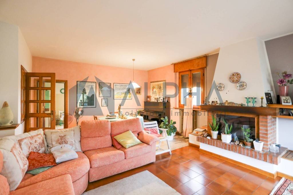 Salone - Four-room apartment via Pablo Neruda, Mercato Saraceno - photo 1