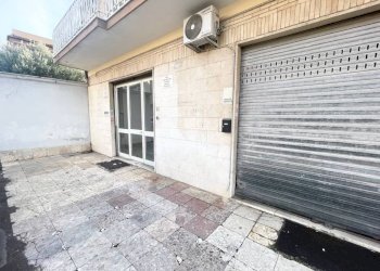 Ingresso - Shop via Cassiano Beligatti, Roma - photo 3
