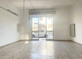 Altro - Shop via Cassiano Beligatti, Roma - photo 7