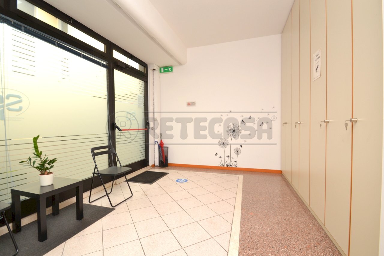 Retecasa_Valdagno Ingresso - Locale Commerciale Valdagno - foto 2
