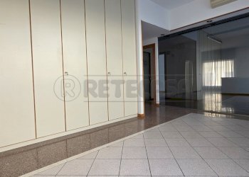 Retecasa_Valdagno Ingresso - sala d\'aspetto - Locale Commerciale Valdagno - foto 1