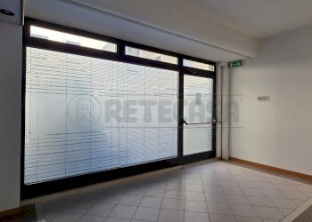 Retecasa_Valdagno Ingresso - sala d\'aspetto - Locale Commerciale Valdagno - foto 4