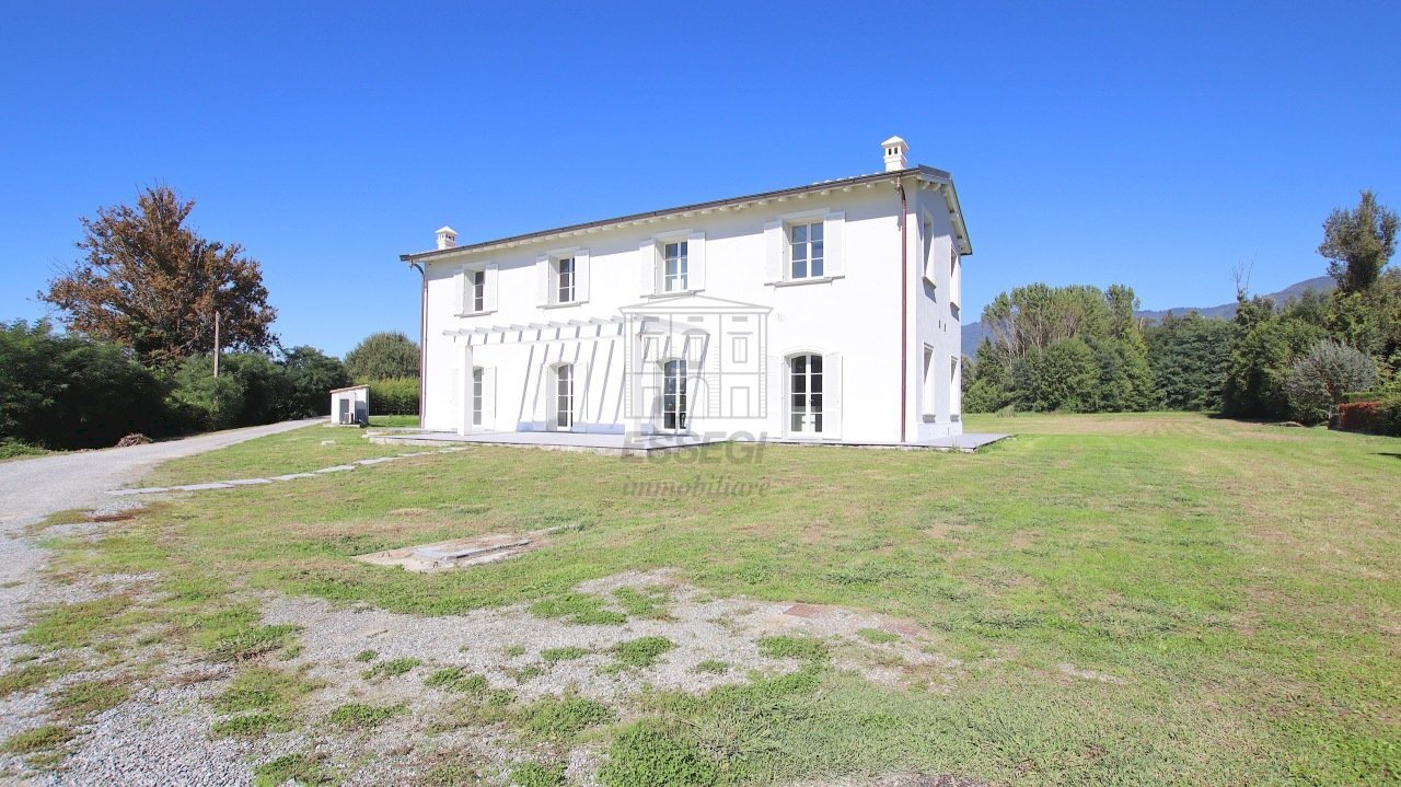 vendesi casa colonica moderna con giardino IMG_815 - Villa Via Don Emilio Angeli, Lucca - photo 2