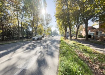 LOCALE COMMERCIALE (14).JPG - Locale Commerciale Viale Cinque Martiri 12, Mirandola - foto 17