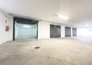 LOCALE COMMERCIALE (23).JPG - Locale Commerciale Viale Cinque Martiri 12, Mirandola - foto 24