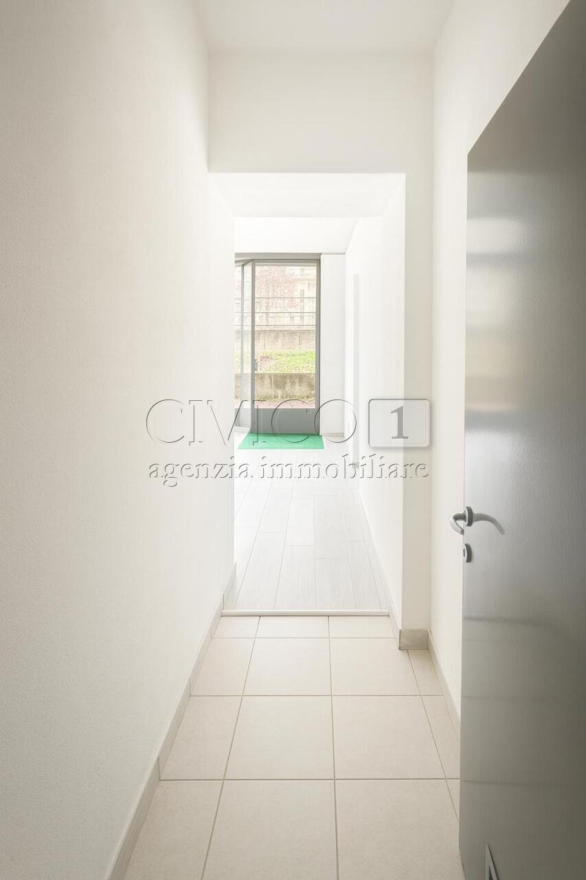 IMG_3742.JPG - Locale Commerciale Via Riviera Berica 61, Barbarano Mossano - foto 3