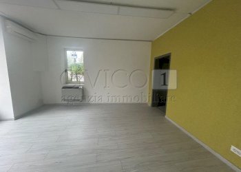 IMG_3767.JPG - Locale Commerciale Via Riviera Berica 61, Barbarano Mossano - foto 8