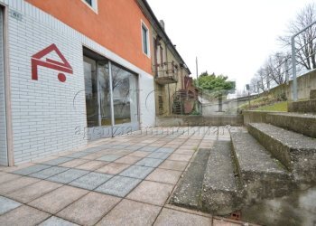 Esterno (4).JPG - Locale Commerciale Via Riviera Berica 61, Barbarano Mossano - foto 11