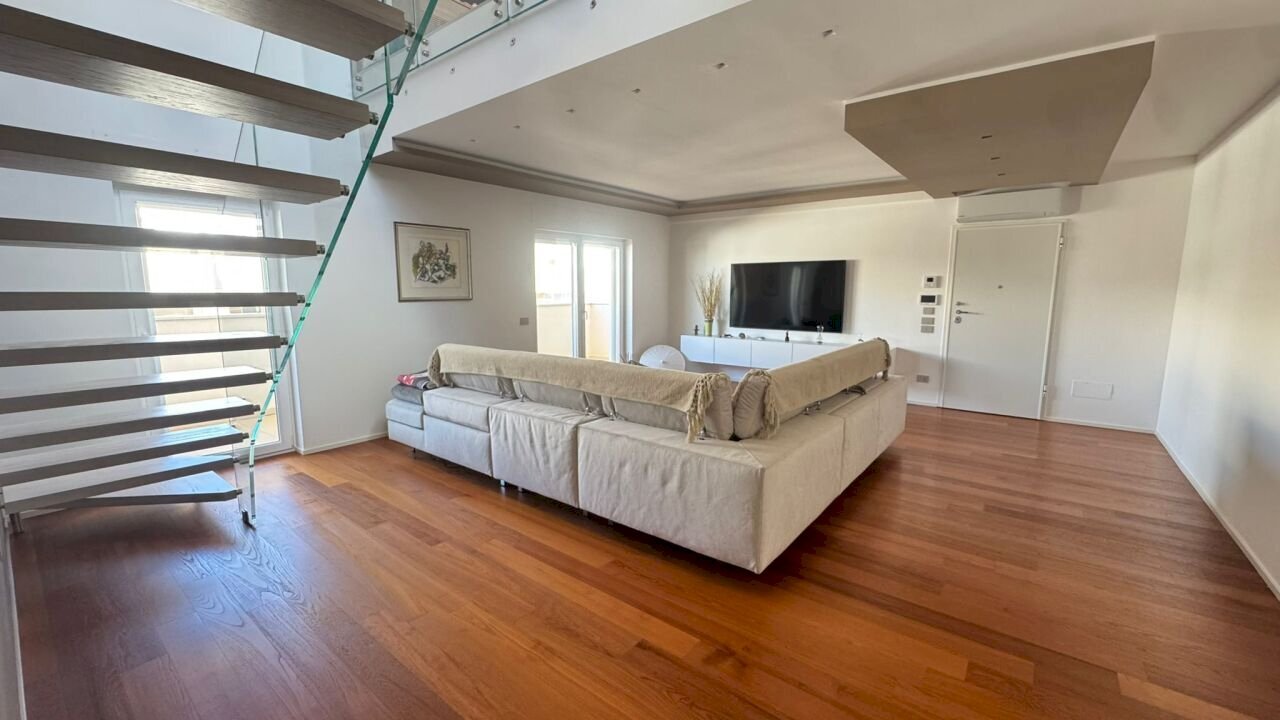 zona living - Attico Via Sottotenente Francesco Custodero, Monopoli - foto 2