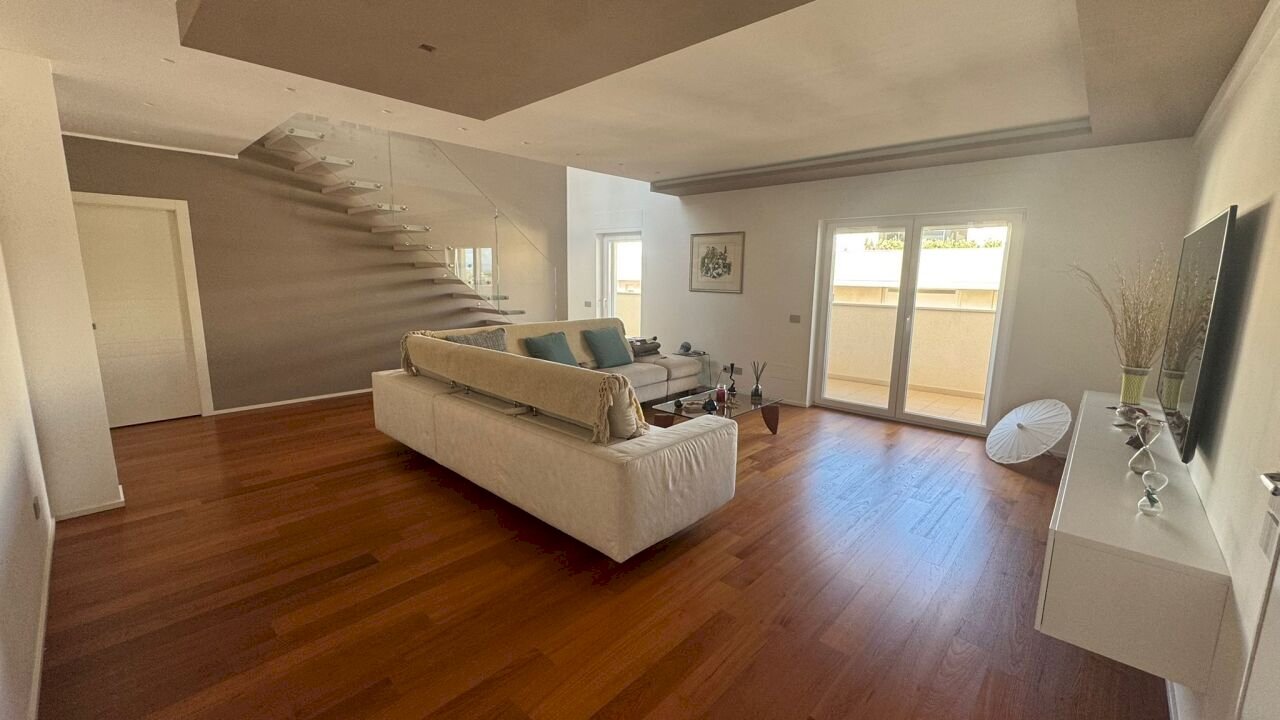 zona living - Attico Via Sottotenente Francesco Custodero, Monopoli - foto 3