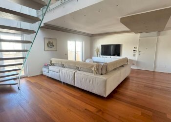 zona living - Attico Via Sottotenente Francesco Custodero, Monopoli - foto 2