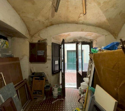 3.jpg - Commercial Premises Via Beata Chiara 12 R, Genova - photo 2