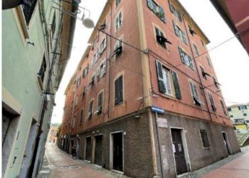 2.jpg - Locale Commerciale Via Beata Chiara 12 R, Genova - foto 1
