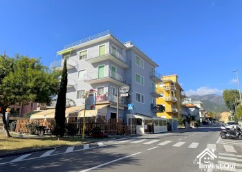 PALAZZINA - Trilocale Via Enrico Toti 1, Loano - foto 2