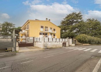 0001.jpg - Bilocale Via Antonio Segni 13, Marino - foto 1