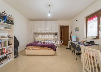 0014.jpg - Bilocale Via Antonio Segni 13, Marino - foto 14