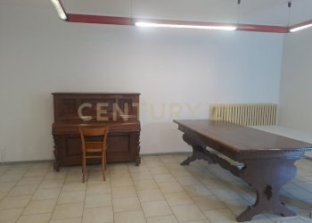 PHOTO-2025-10-15-15-03-54 (5).jpg - Commercial Premises Via Galileo Galilei 3, Verona - photo 5