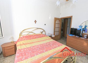 5.2 CAMERA 1.jpg - Villa Trifamiliare Via Sergio Piombelli 28, Genova - foto 15