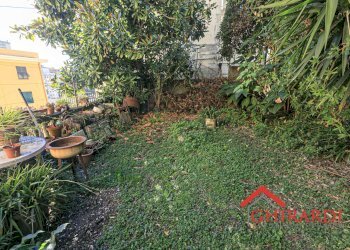 9.2 GIARDINO.jpg - Villa Trifamiliare Via Sergio Piombelli 28, Genova - foto 29