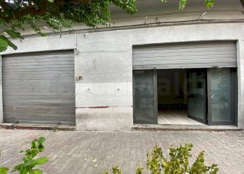 5.JPG - Locale Commerciale Casavatore - foto 6