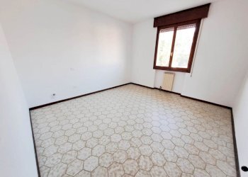 letto m. - Villa a Schiera Rovigo - foto 11