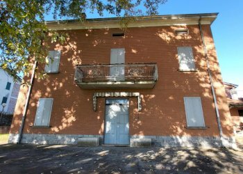 20251027_144126.jpg - Villa Strada Cornazzano 3, Sissa Trecasali - foto 12