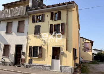 Casa indipendente Via Umberto I, Lungavilla - foto 1