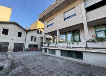 Foto 5 - Shop Via Don Luigi Meroni, Figino Serenza - photo 5