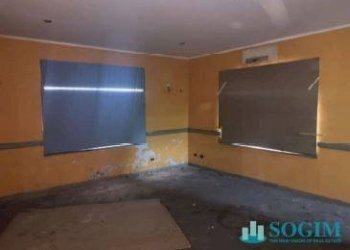 Foto 3 - Negozio Via Rivolta
 
2, Cassano d'Adda - foto 3