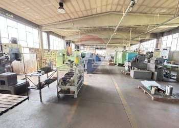 Palestra - Capannone Via Labriola
 
27, Borgo Ticino - foto 10