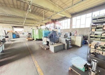 Palestra - Capannone Via Labriola
 
27, Borgo Ticino - foto 12