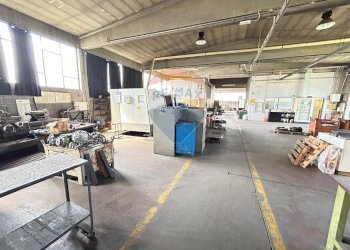 Parcheggio - Capannone Via Labriola
 
27, Borgo Ticino - foto 13