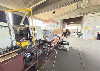 Terrazza - Capannone Via Labriola
 
27, Borgo Ticino - foto 17