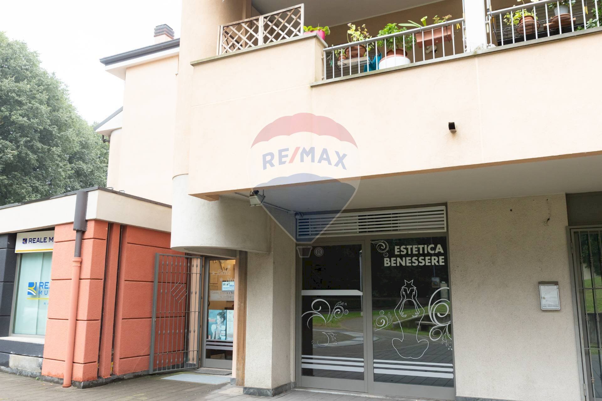 Casa all\'aperto - Attività Commerciale Piazza Carlo Mainardi
1, Abbiategrasso - foto 2