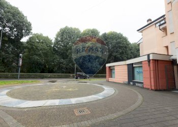 Edificio all\'aperto - Attività Commerciale Piazza Carlo Mainardi
 
1, Abbiategrasso - foto 5