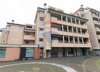 Edificio all\'aperto - Attività Commerciale Piazza Carlo Mainardi
 
1, Abbiategrasso - foto 9